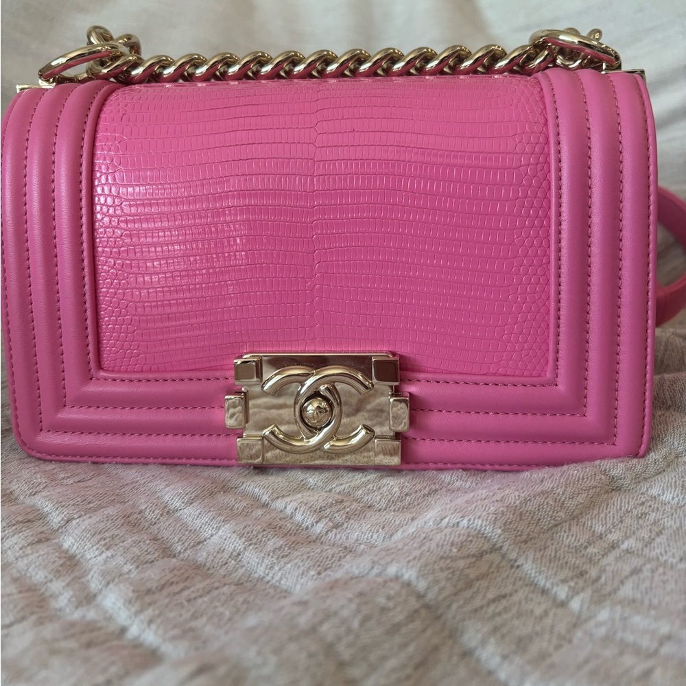 Chanel lizard skin small boy gold hardware classic exotic rare Barbie pink